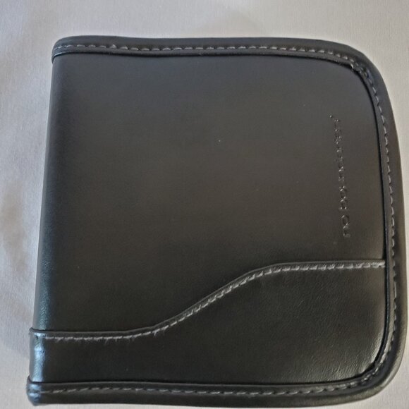 No Boundaries CD Wallet / Travel Case – (24) CD Capacity – Black - Picture 1 of 11